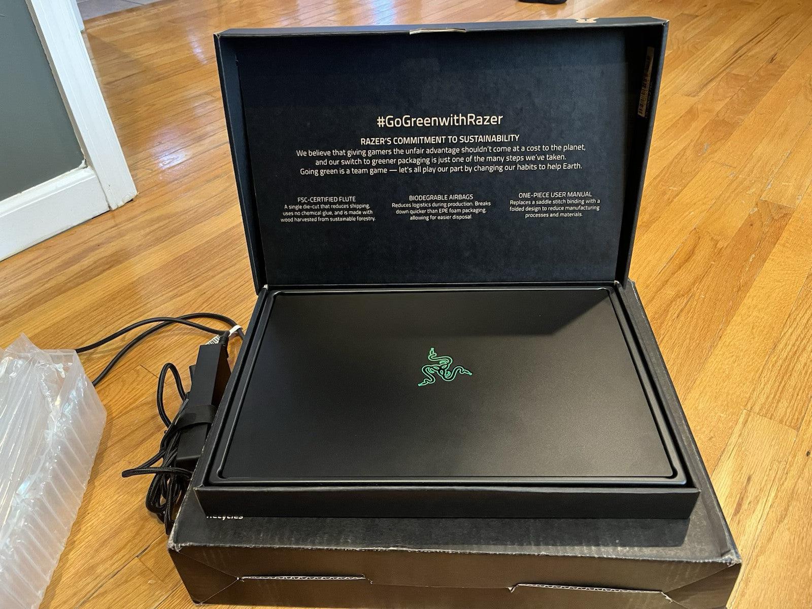 Razer Blade 15 Advanced 2020 Intel Core i7 10th Gen RTX 2070 2TB NVME 32GB RAM
