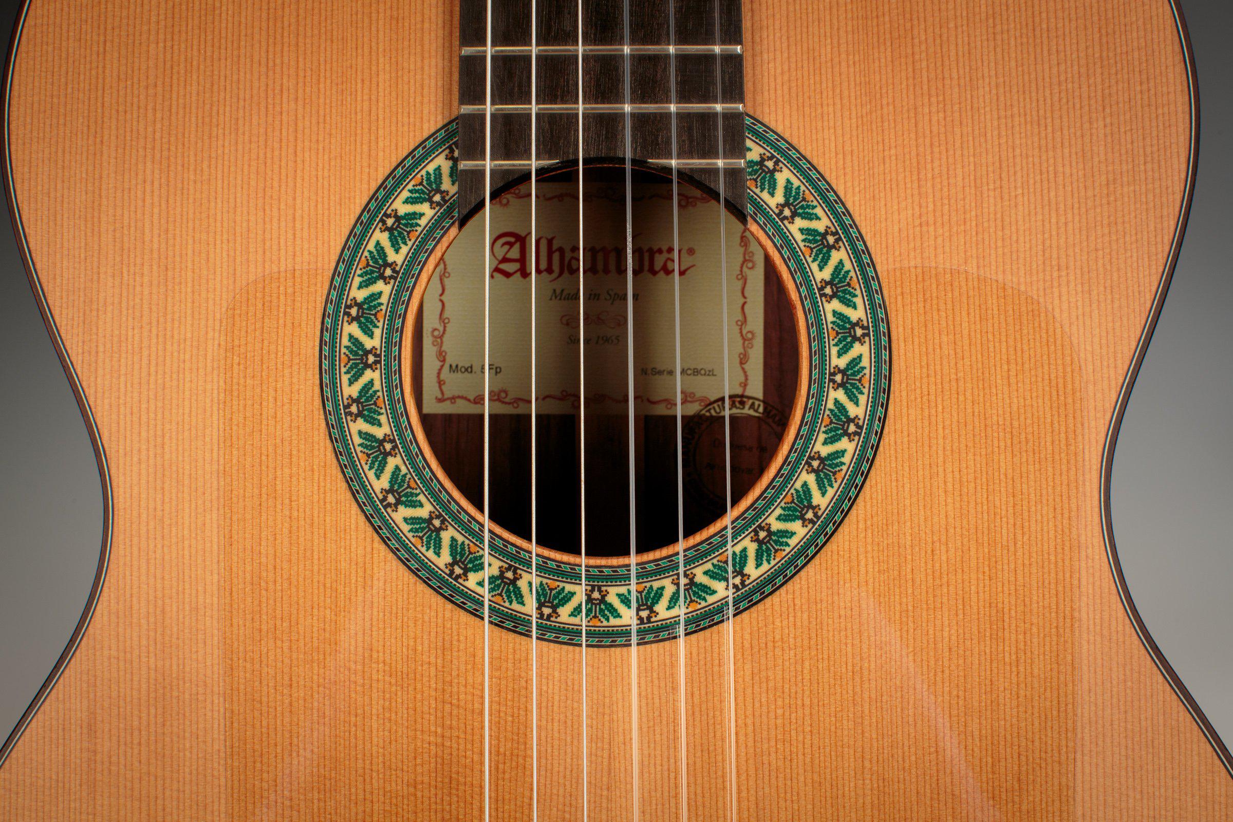 Alhambra 5FP OP Pinana Negra Flamenco Guitar