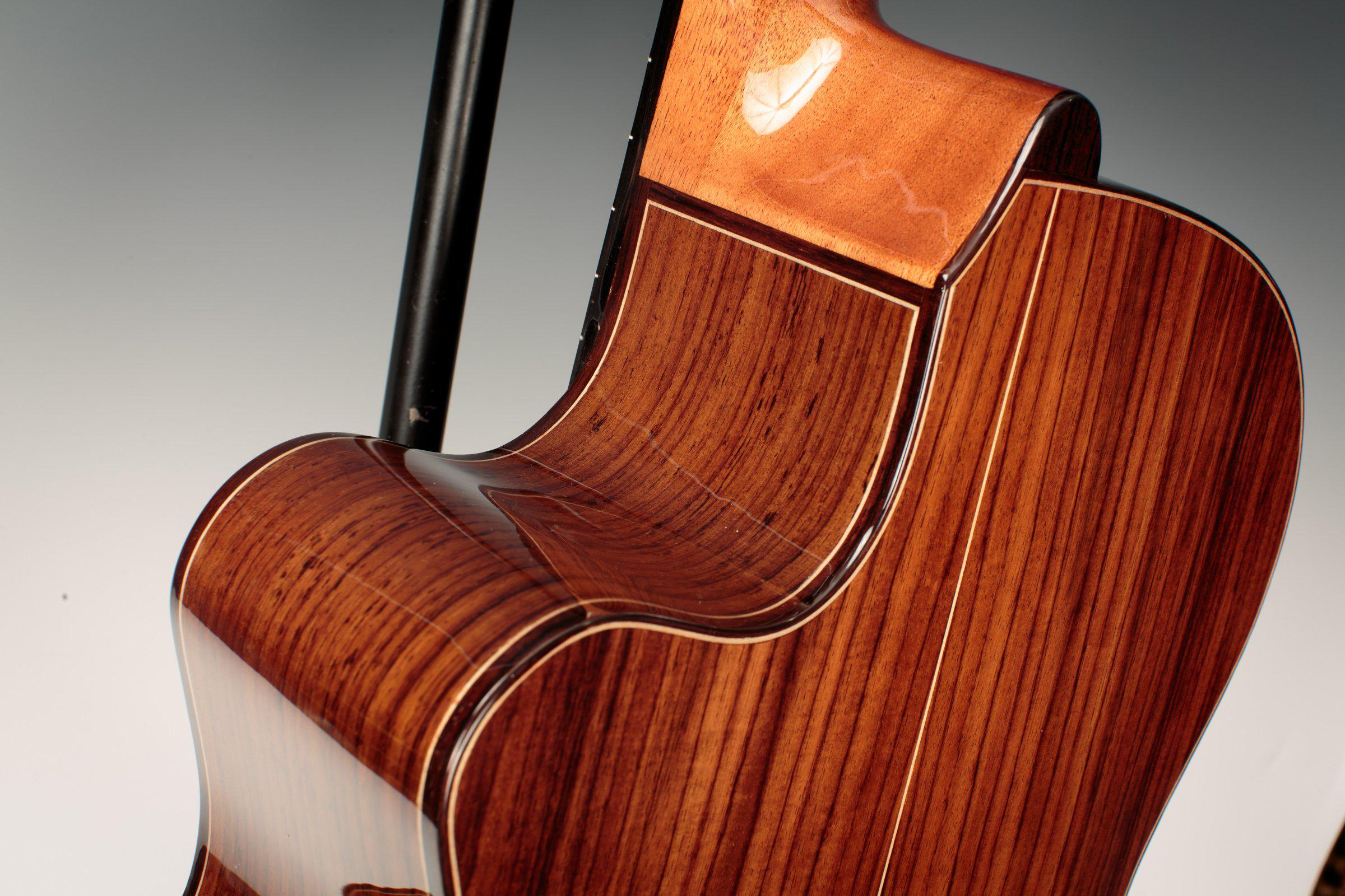 Alhambra 5P CW E2 - Cutaway Classical Guitar w/ Fishman Prefix Pro Blend Preamp