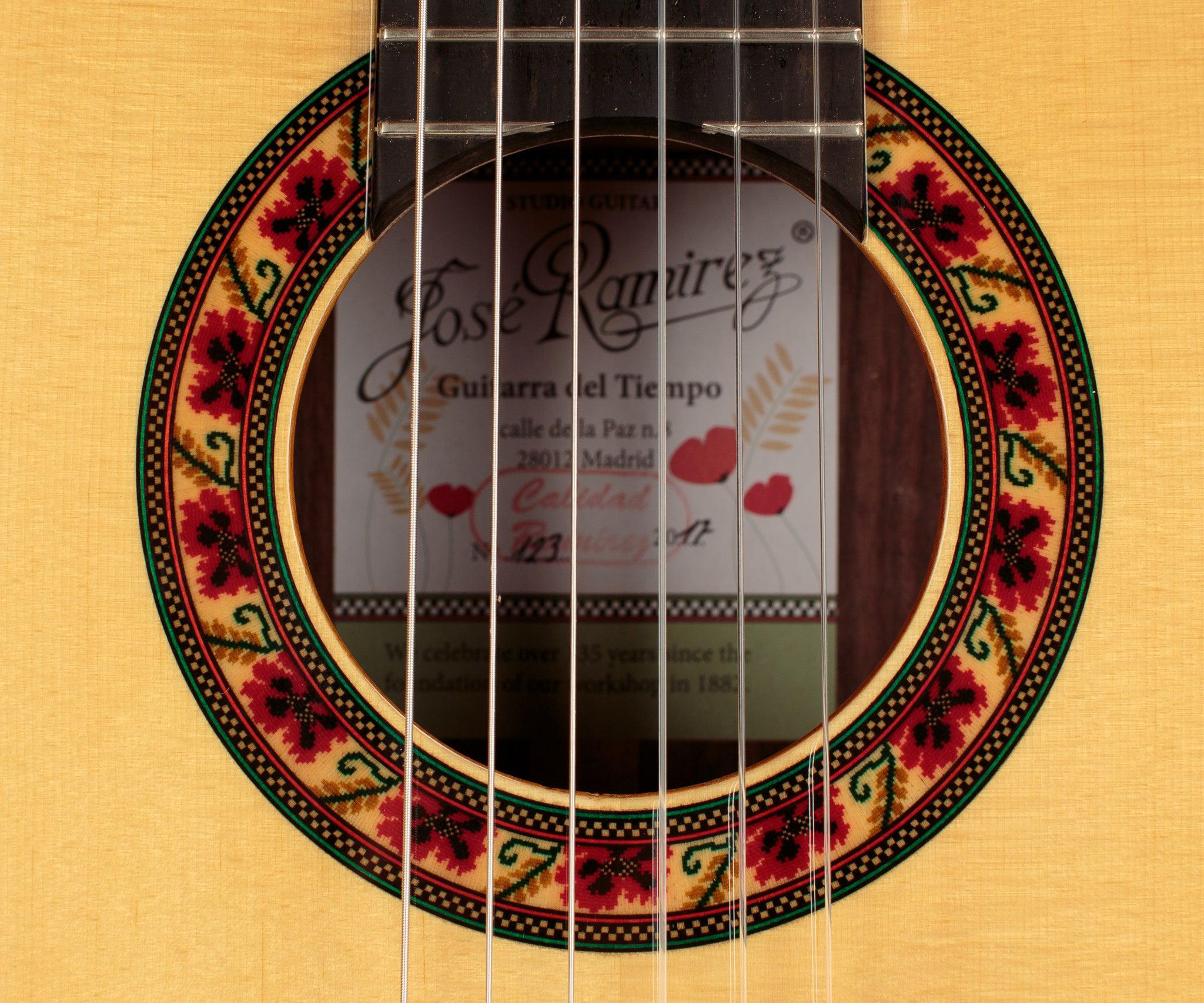 Ramirez Guitarra Del Tiempo Spruce LEFT-HANDED Classical Guitar