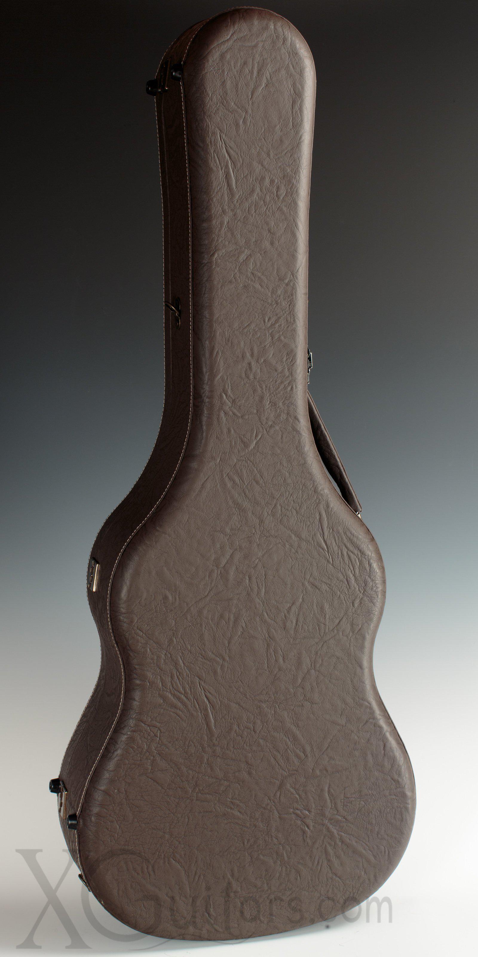 VGV Hardshell Case: Brown with Hygrometer (classy!)